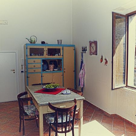 La Pietra D'Argento Bed & Breakfast Caserta Vecchia Bagian luar foto