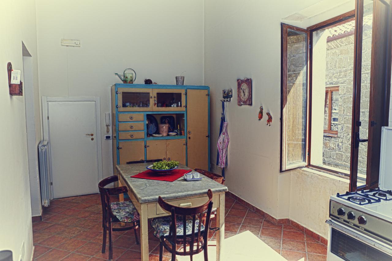 La Pietra D'Argento Bed & Breakfast Caserta Vecchia Bagian luar foto